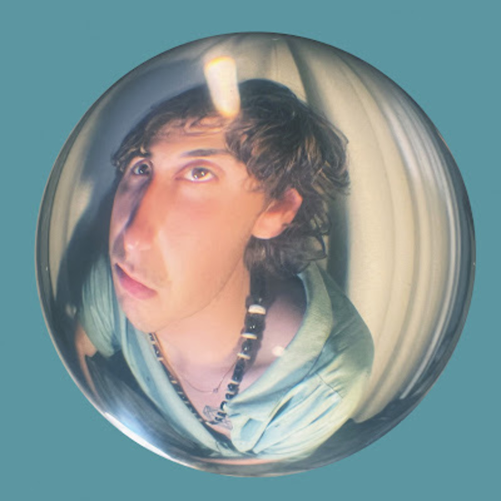 Meet your Posher, Bronsen